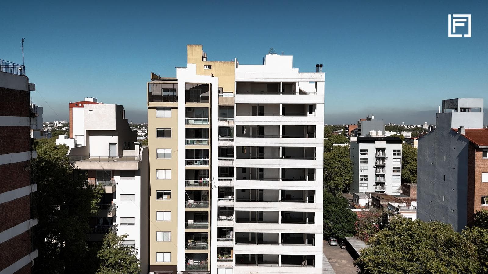 Departamento Duplex 2 Ambientes con Balcón en Venta – San Martín